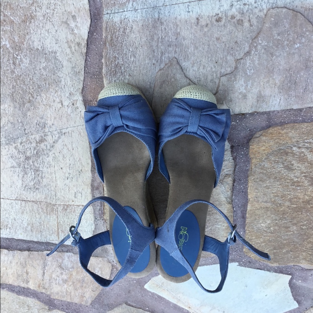 Cute wedges blue